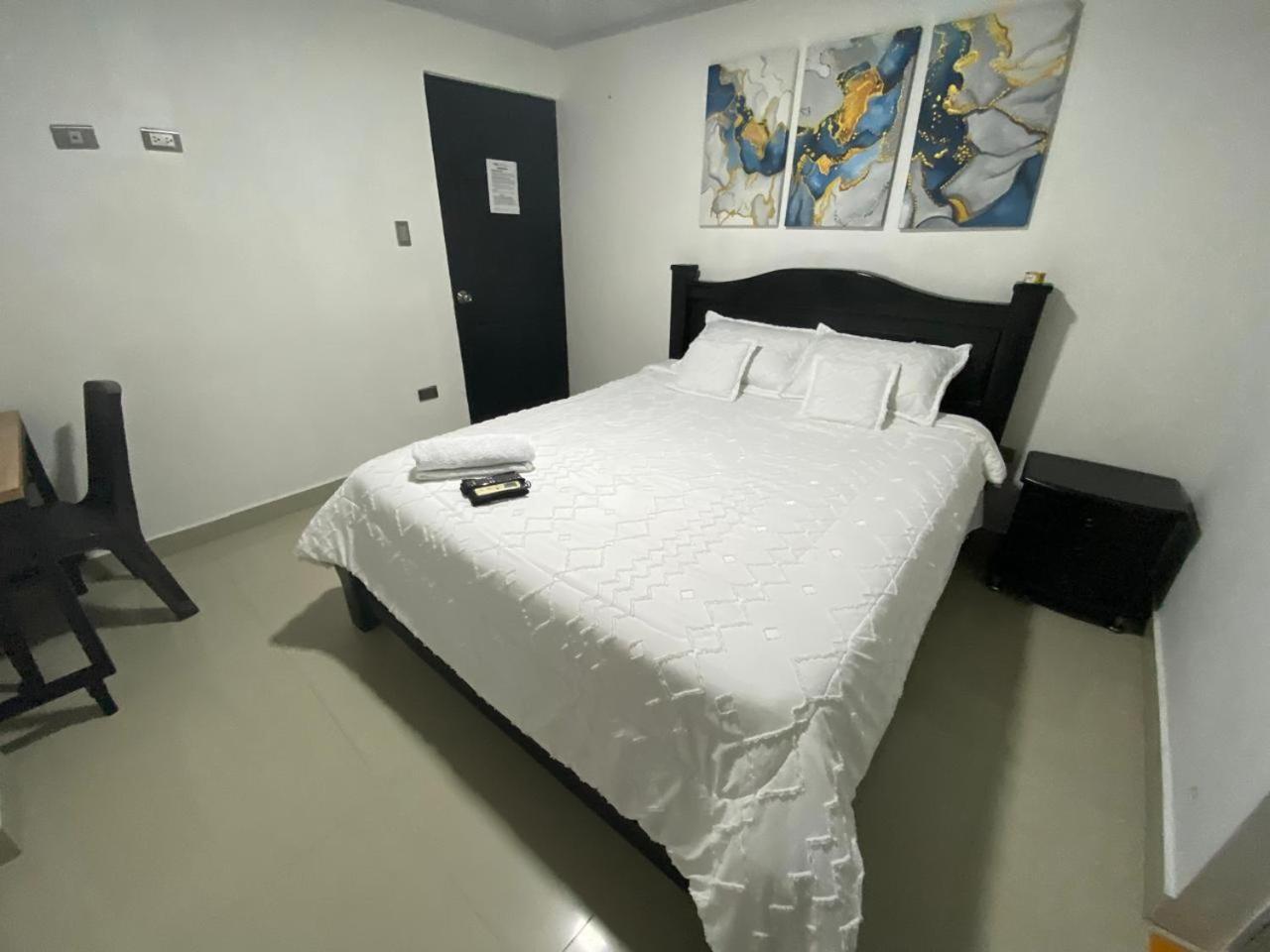 אגוואצ'יקה Hotel Light Plaza מראה חיצוני תמונה