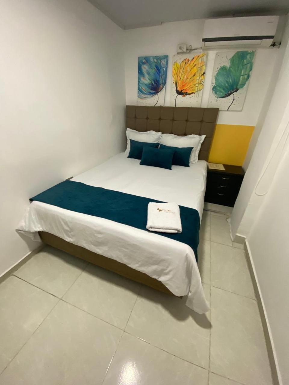 אגוואצ'יקה Hotel Light Plaza מראה חיצוני תמונה