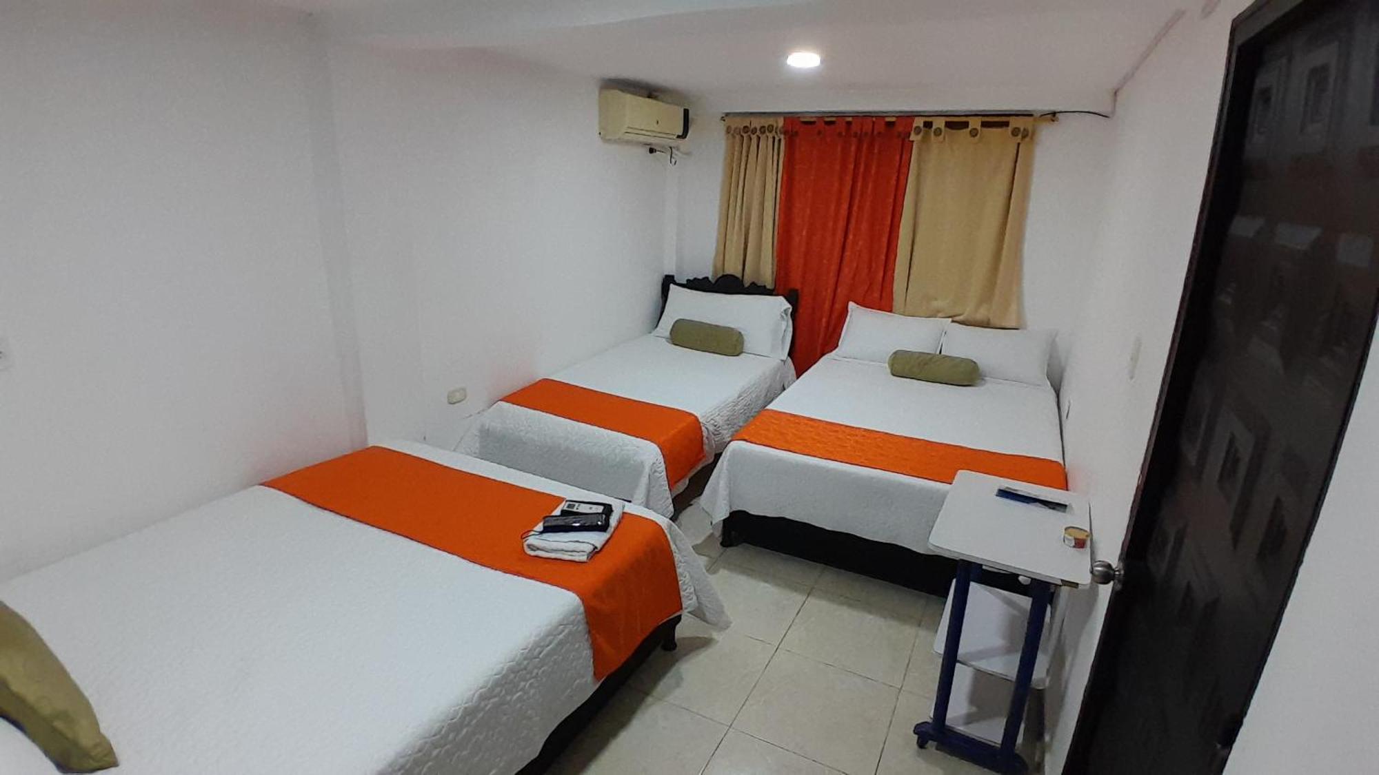 אגוואצ'יקה Hotel Light Plaza מראה חיצוני תמונה