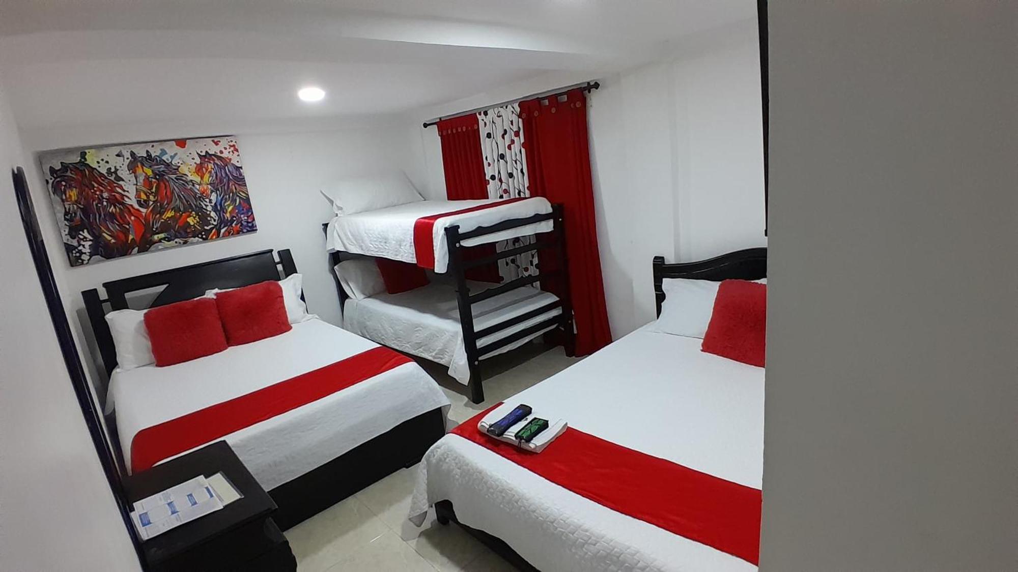 אגוואצ'יקה Hotel Light Plaza מראה חיצוני תמונה