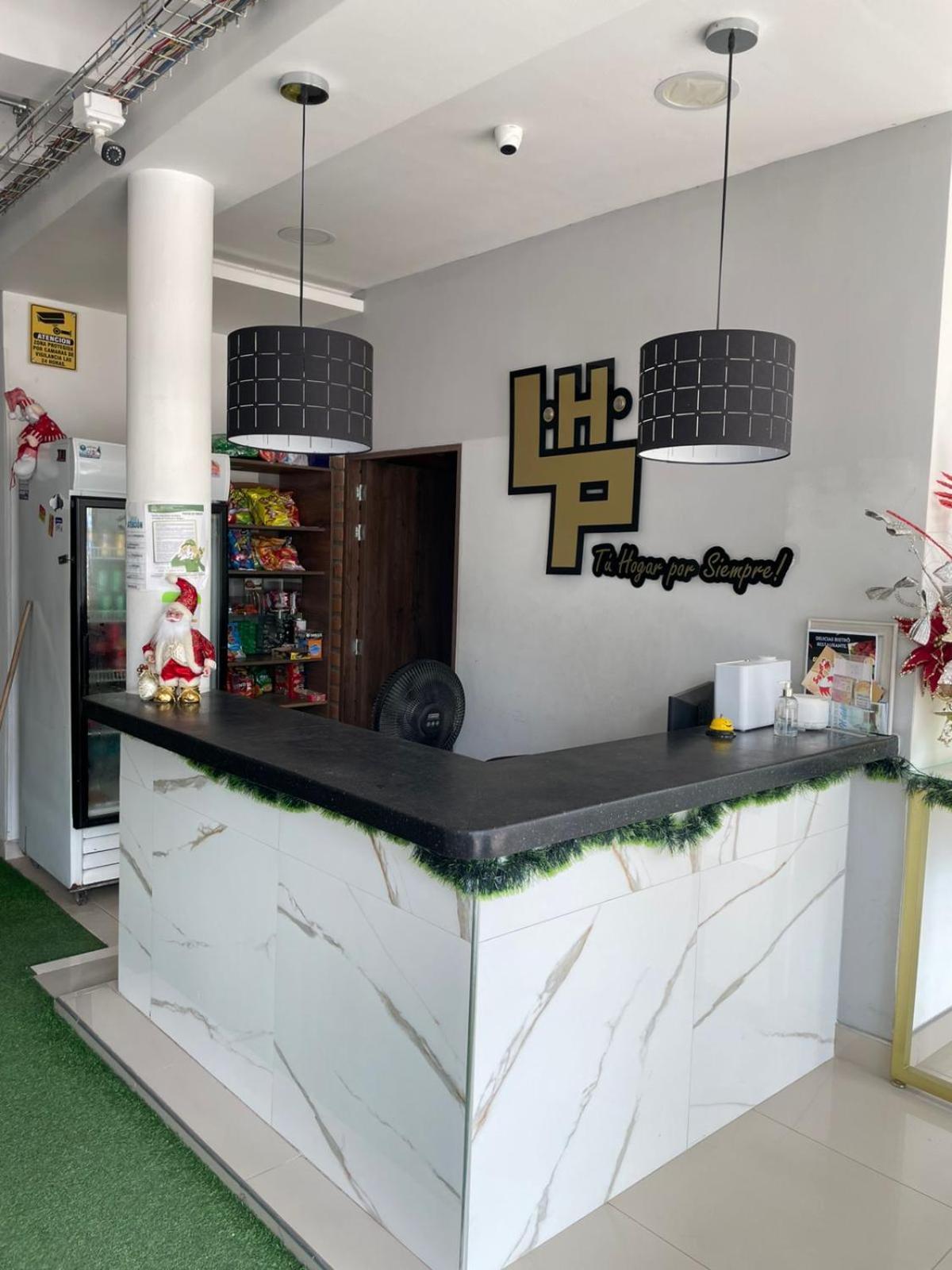 אגוואצ'יקה Hotel Light Plaza מראה חיצוני תמונה