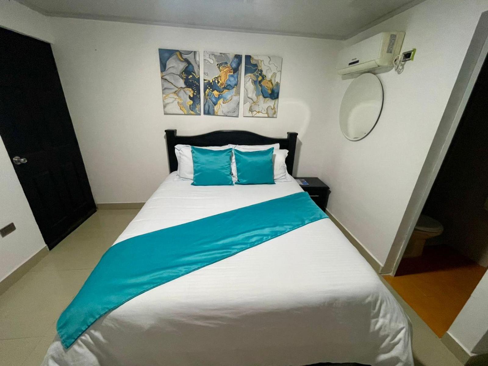 אגוואצ'יקה Hotel Light Plaza מראה חיצוני תמונה